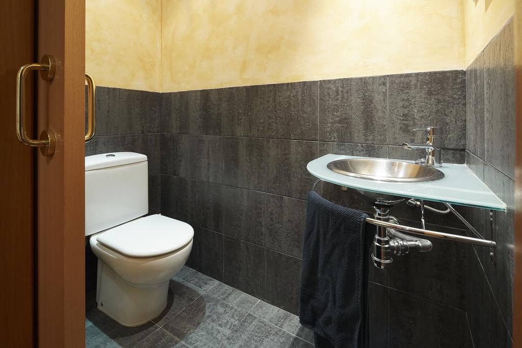 Olles Apartment Барселона Екстериор снимка